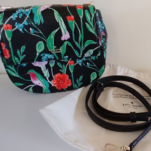 kate spade Handbags - Kate Spade Byrdie Crossbody Purse